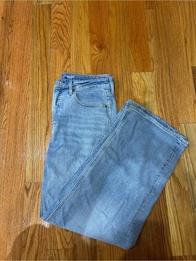 Old Navy Light Wash High-Rise Wide Leg Jeans